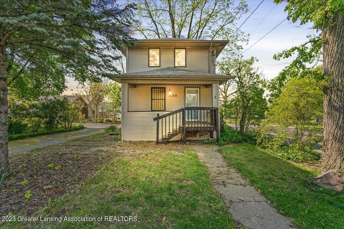 580 E Mount Hope Avenue