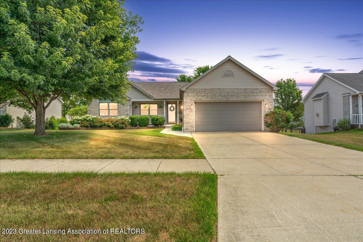 1898 Mockingbird Lane