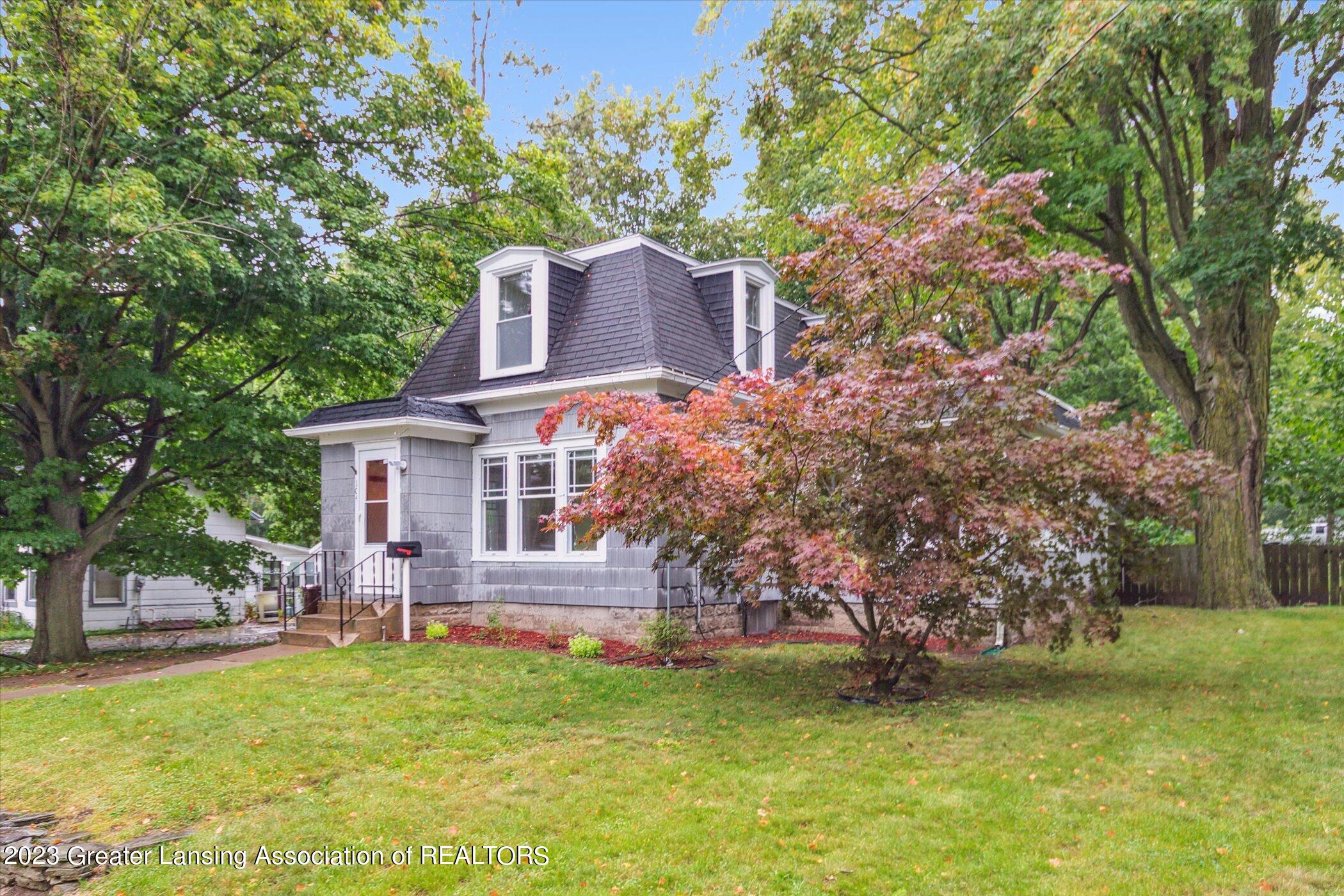 104 N River Street