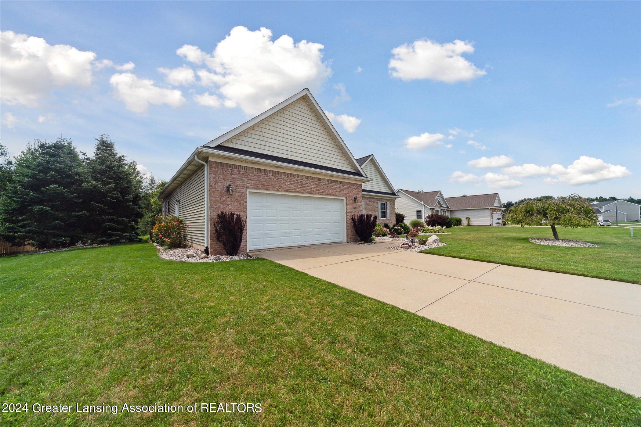 6423 Savanna Way