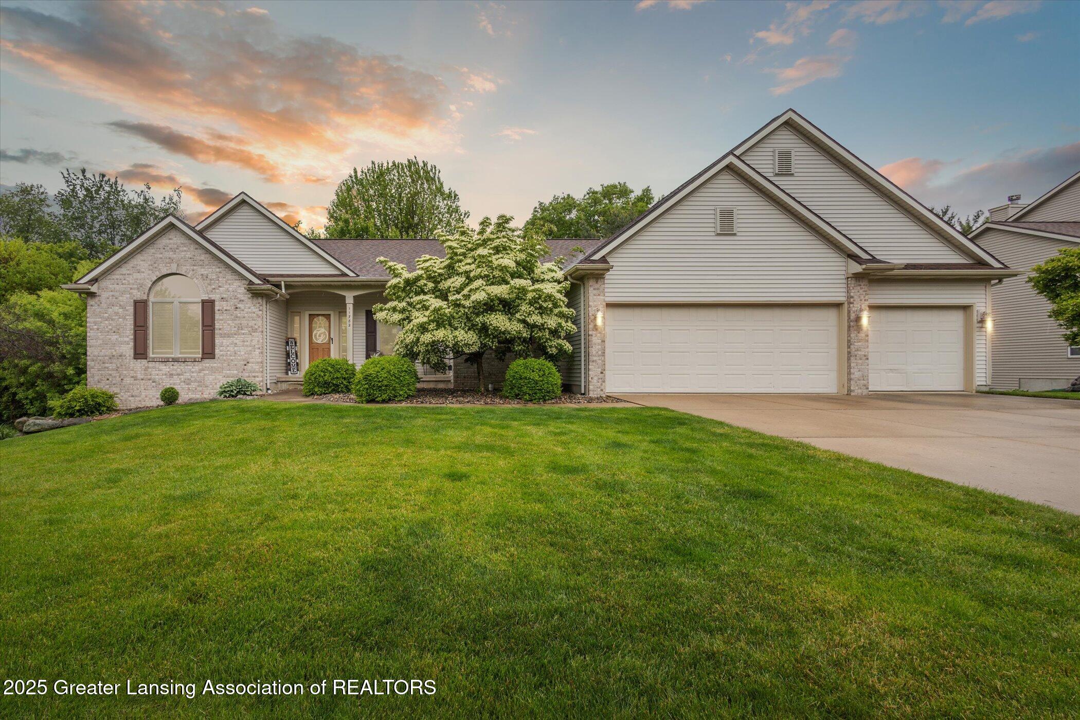 11782 Sara Ann Drive, DeWitt