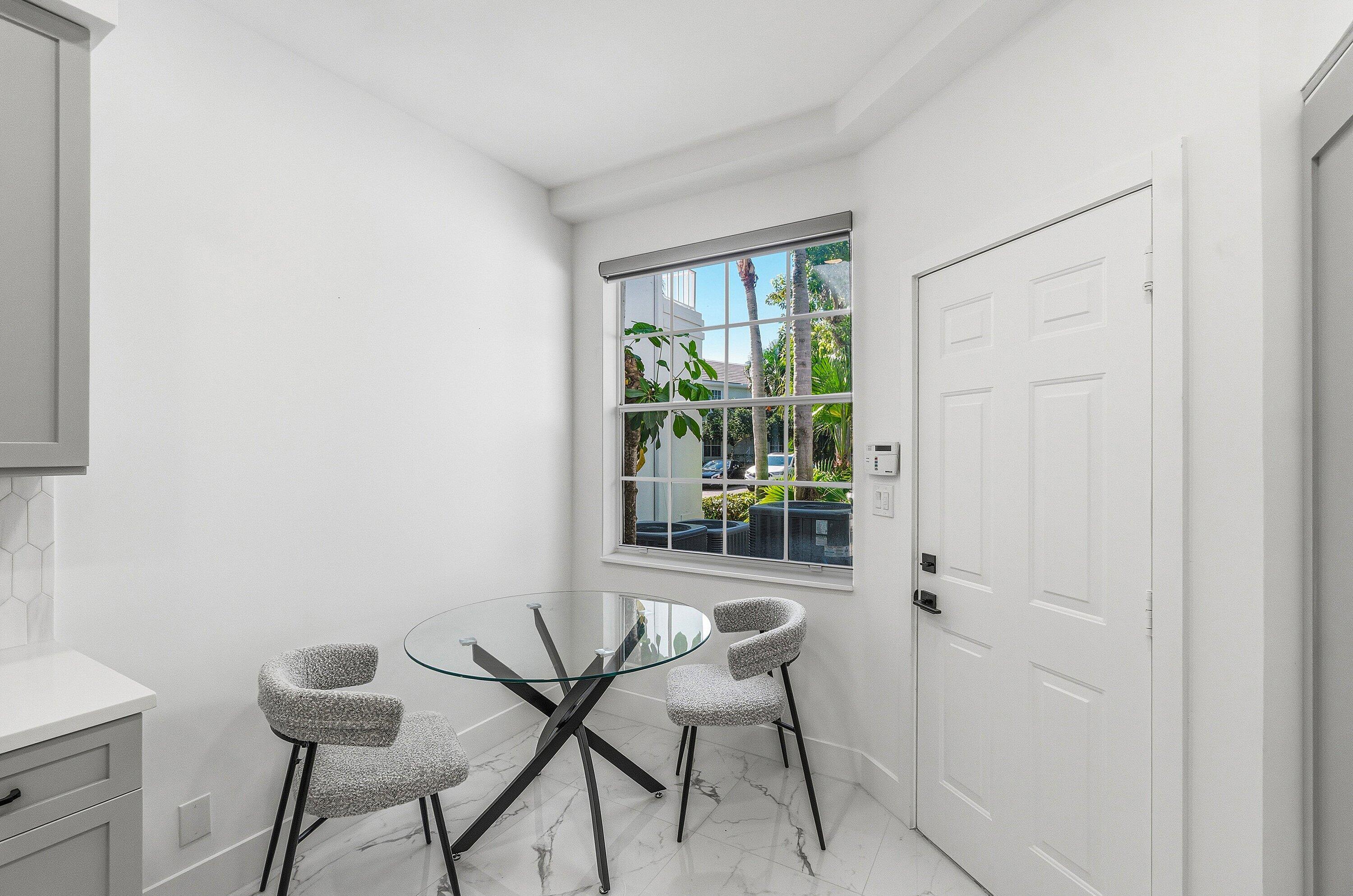 5082 Lake Catalina Drive A