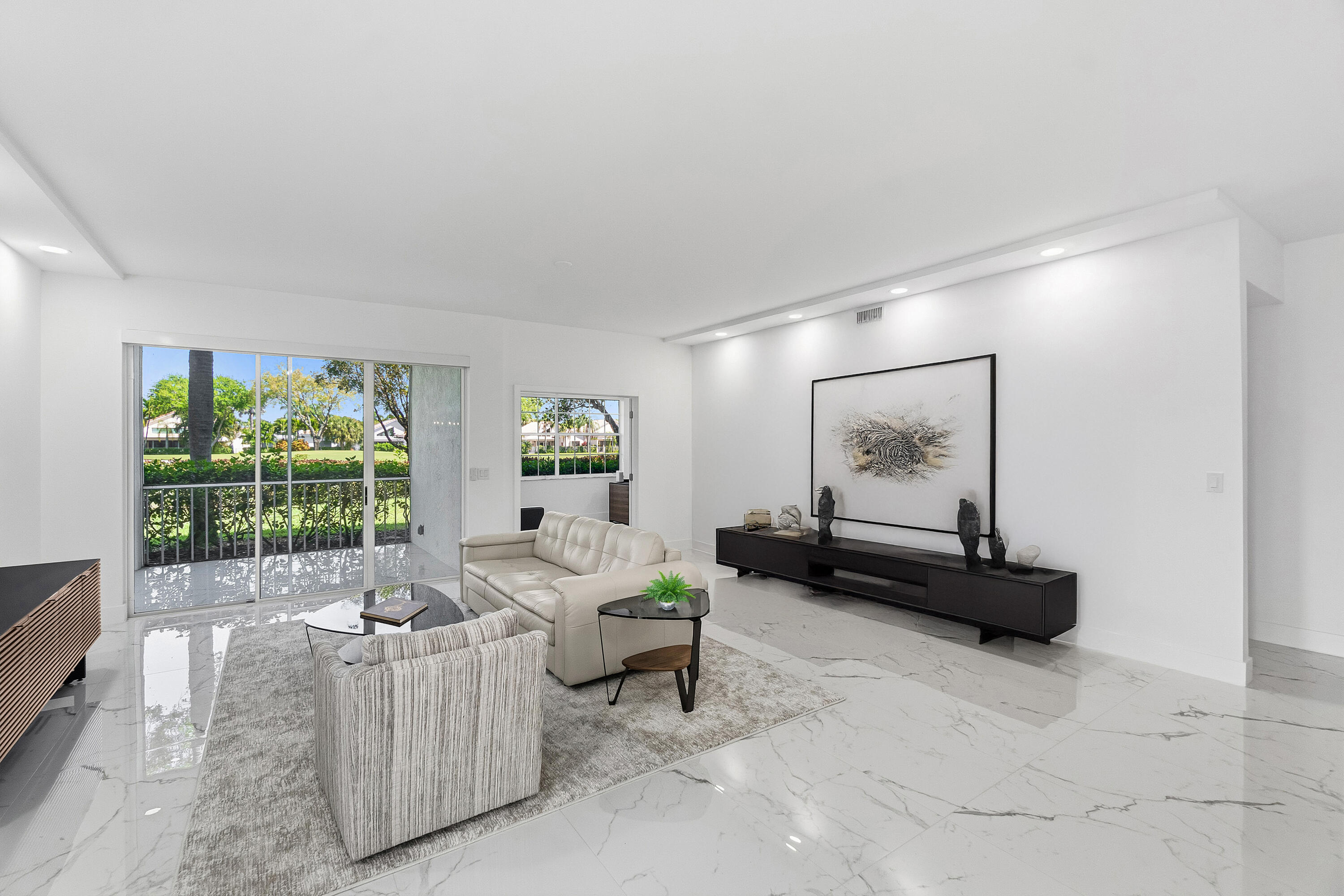 5082 Lake Catalina Drive A