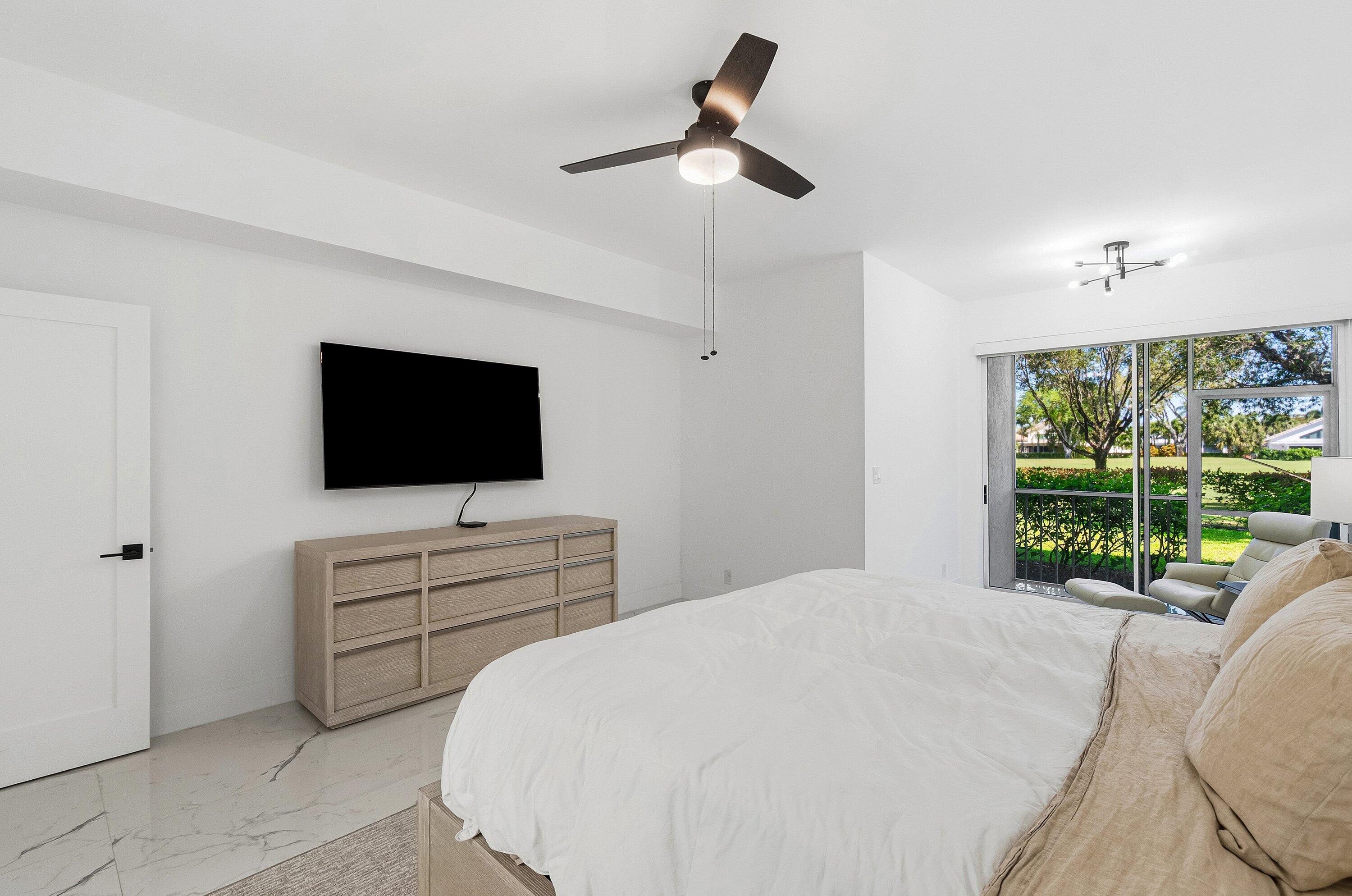 5082 Lake Catalina Drive A