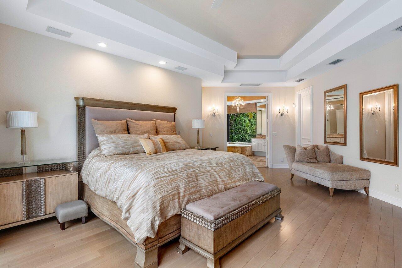 5808 Vintage Oaks Circle