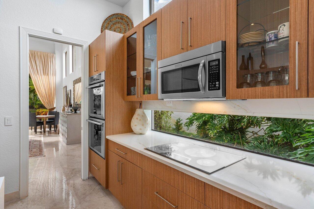 5808 Vintage Oaks Circle