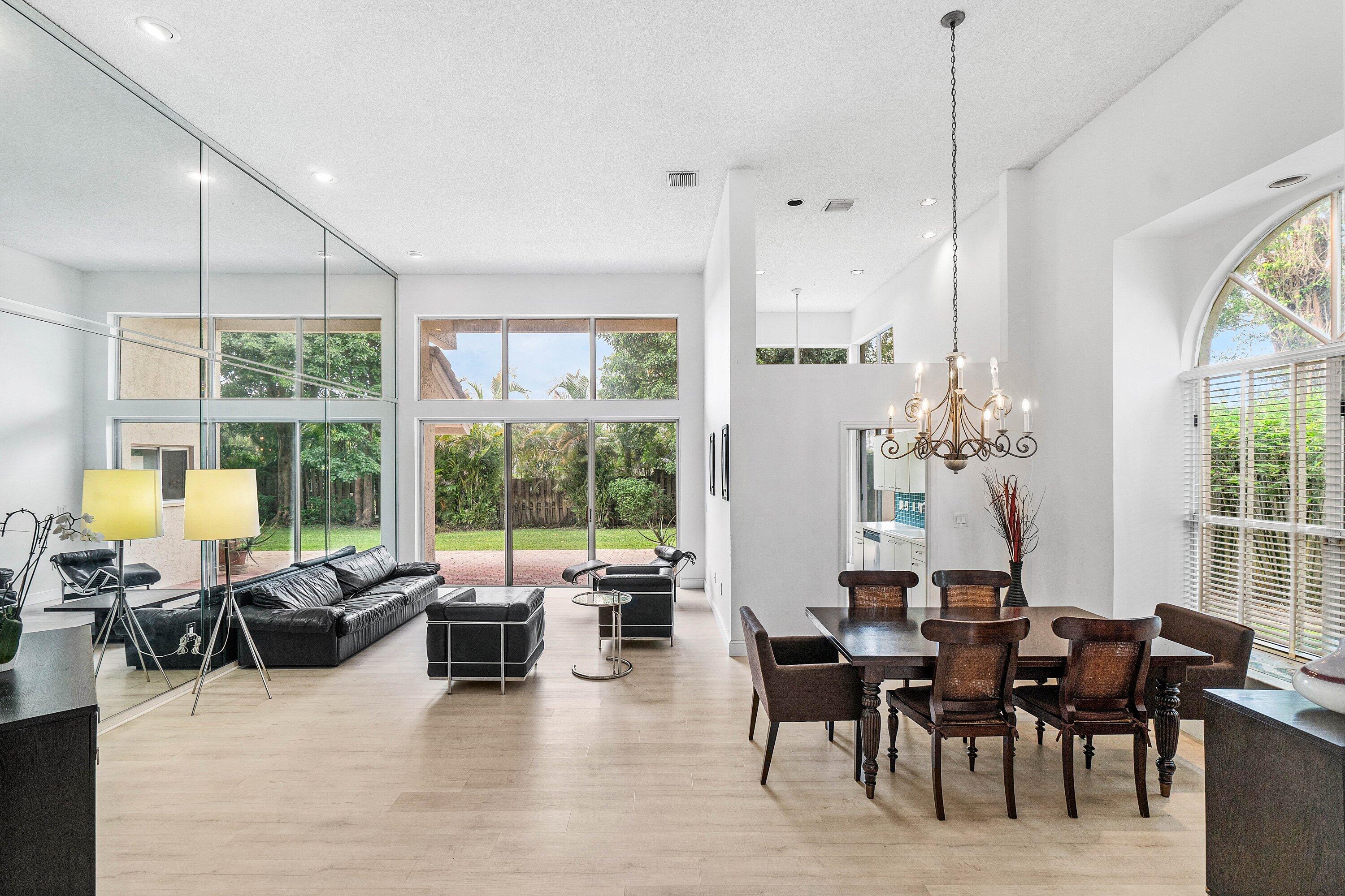 5106 Windsor Parke Drive