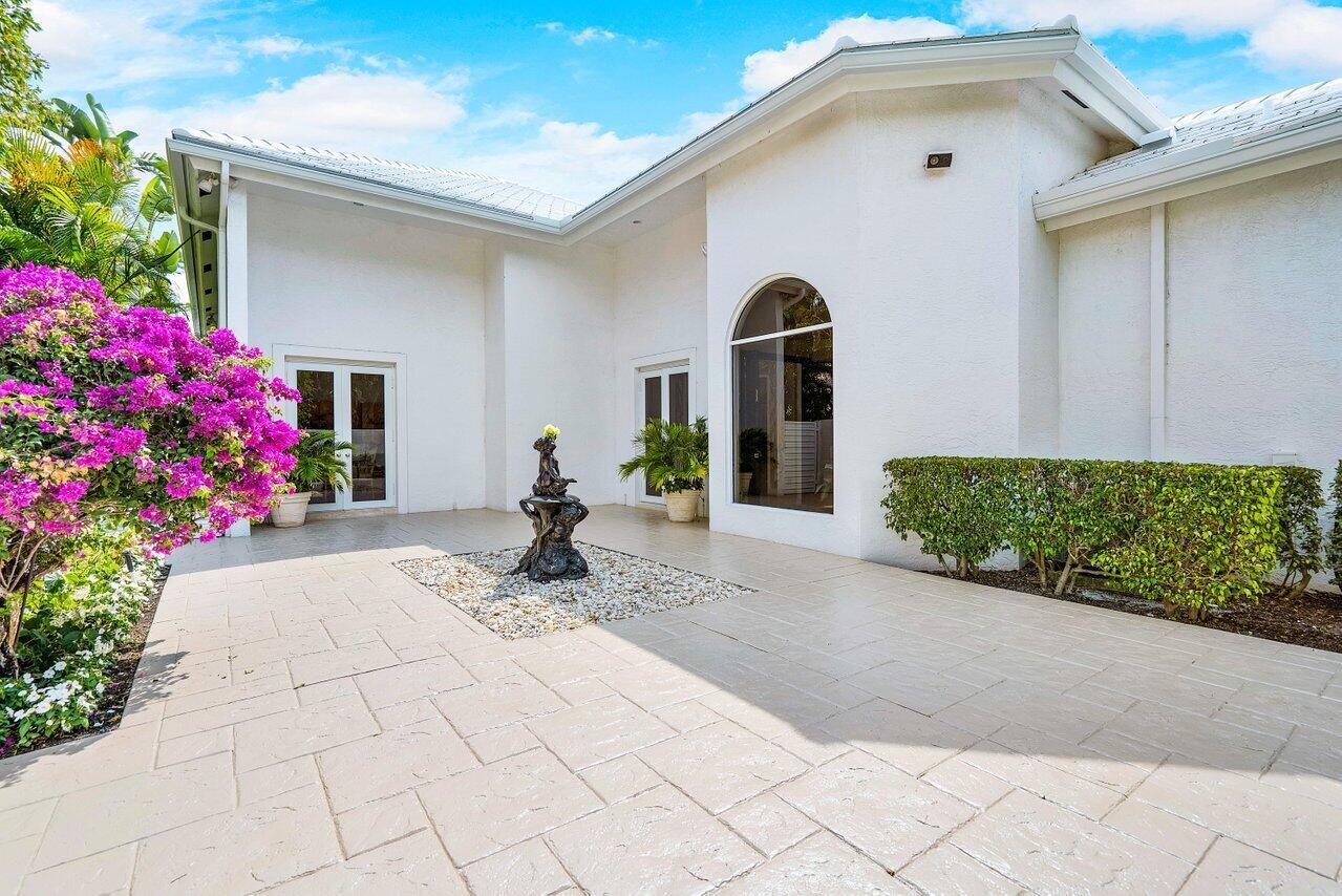 5816 Vintage Oaks Circle