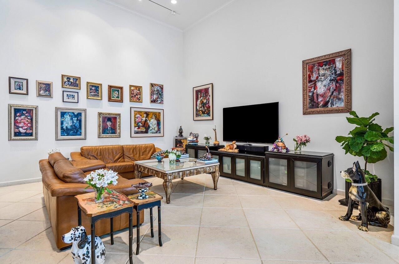 5816 Vintage Oaks Circle