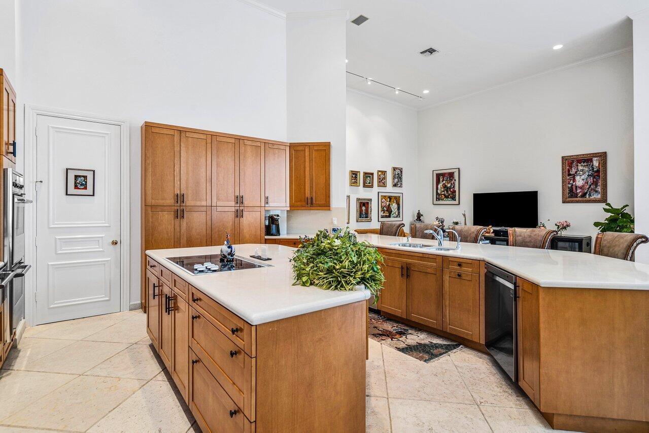 5816 Vintage Oaks Circle