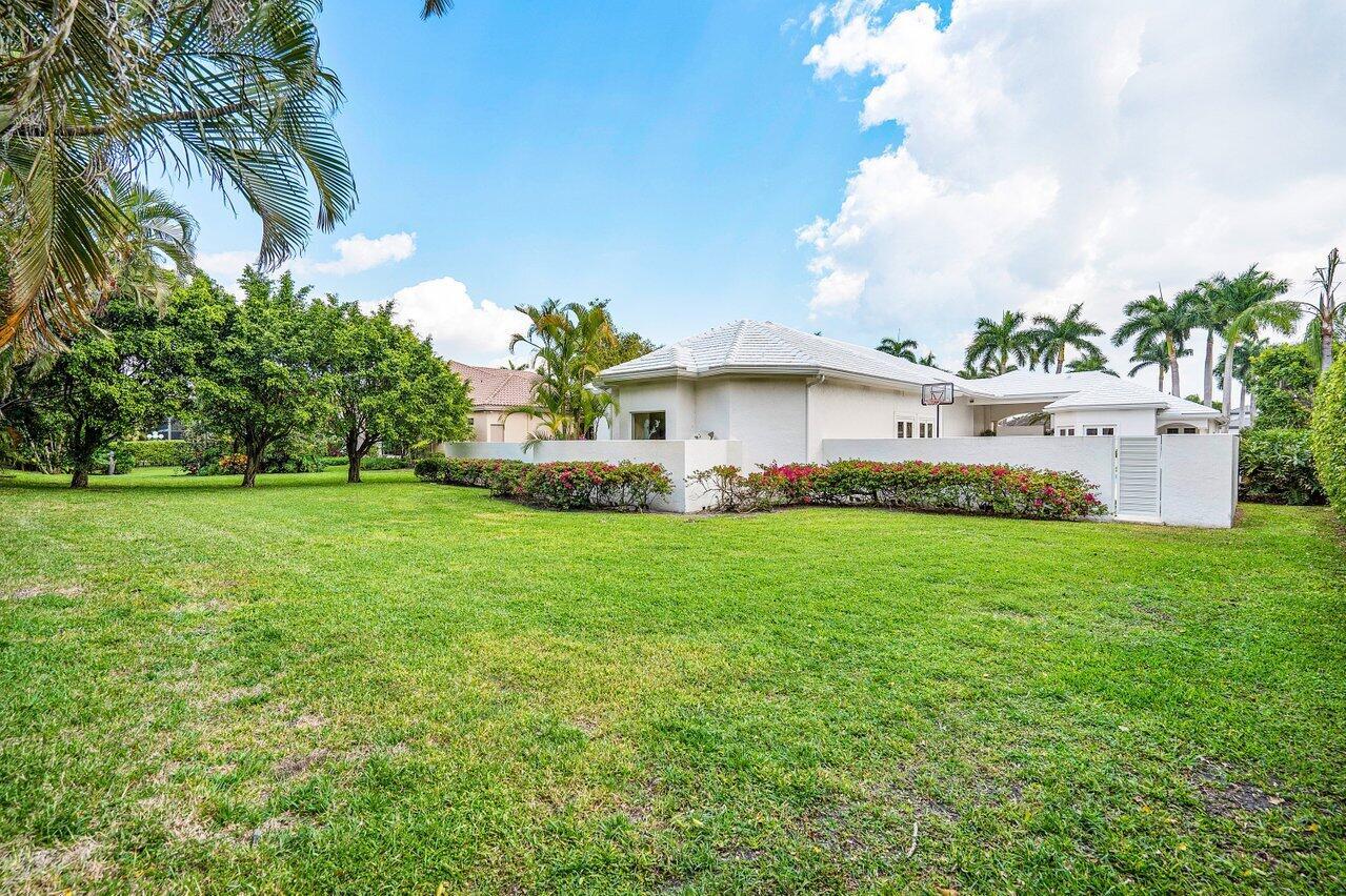 5816 Vintage Oaks Circle