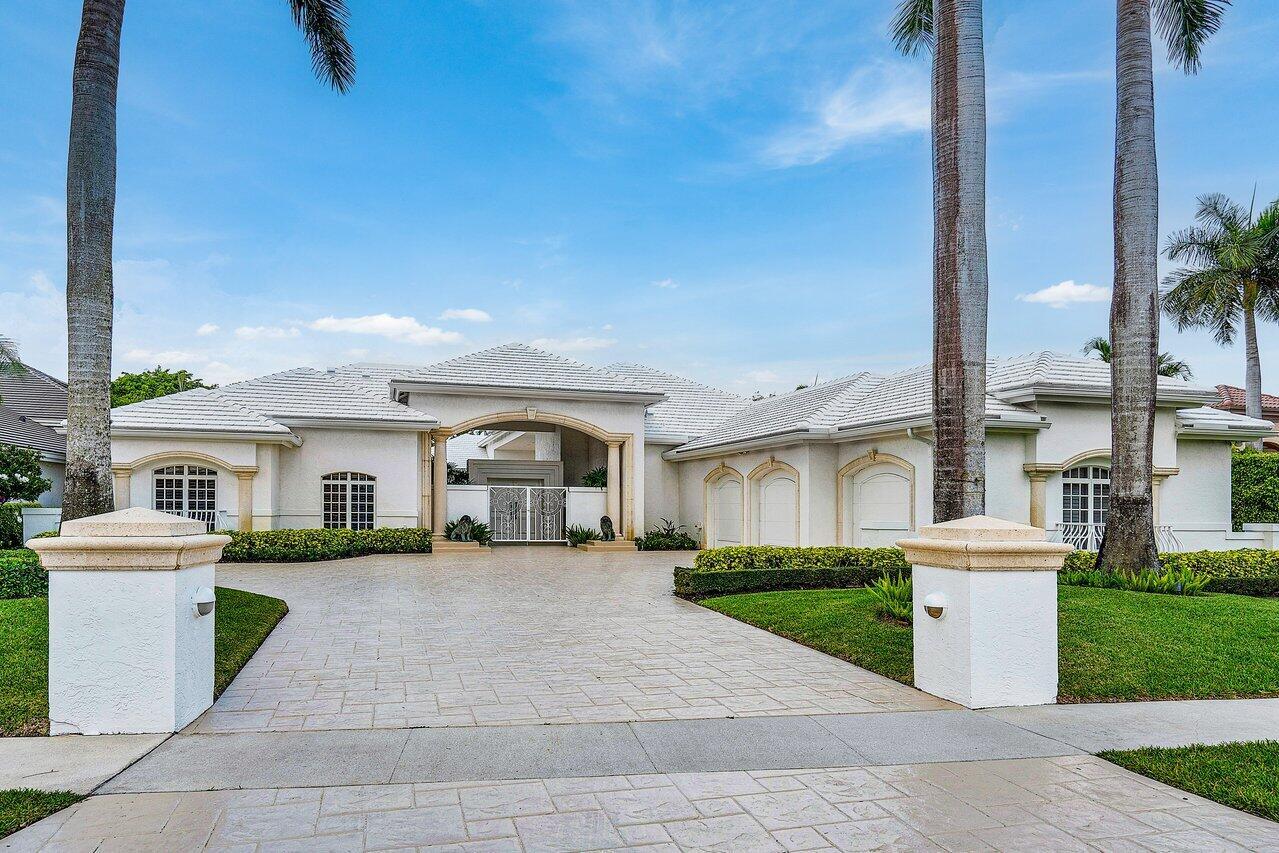 5816 Vintage Oaks Circle