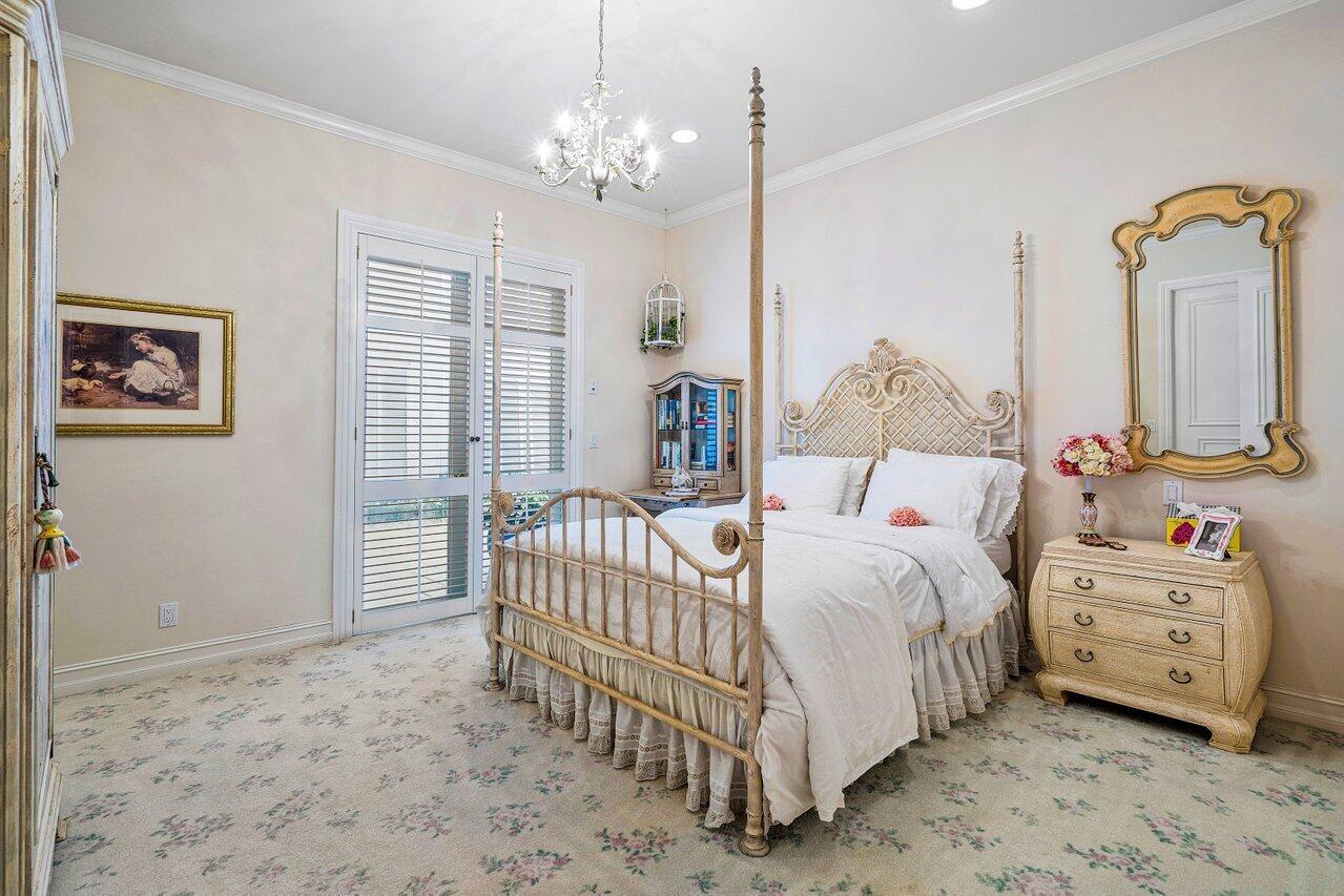 5816 Vintage Oaks Circle