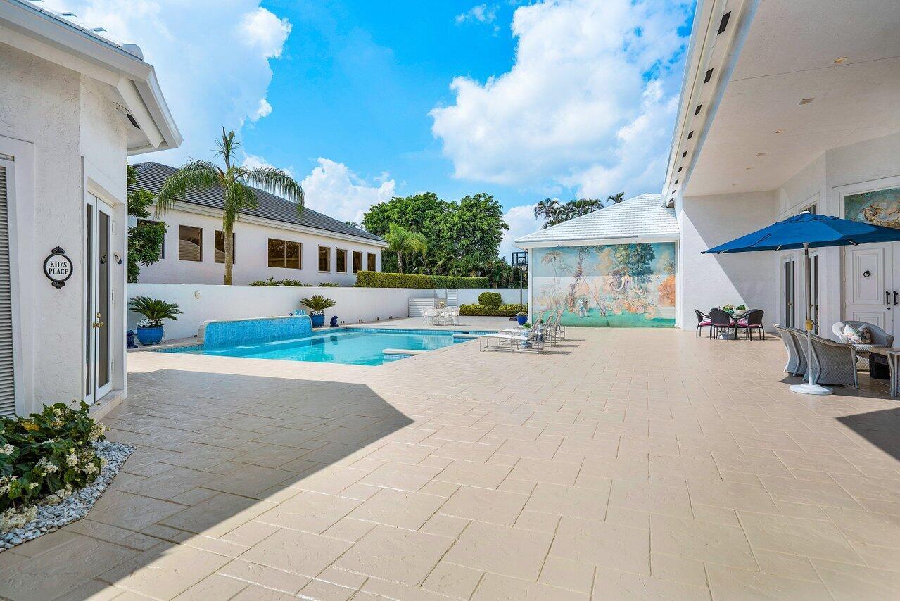 5816 Vintage Oaks Circle