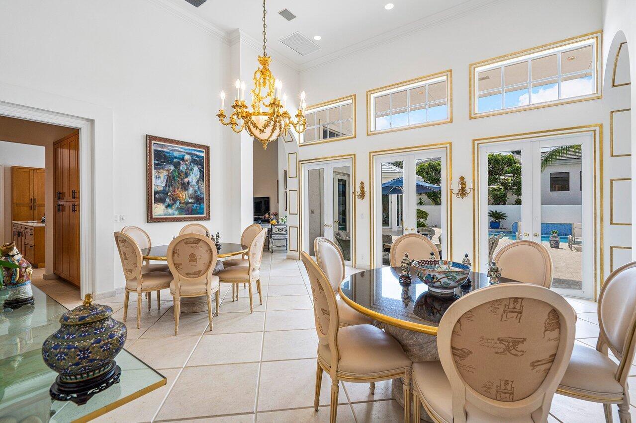 5816 Vintage Oaks Circle