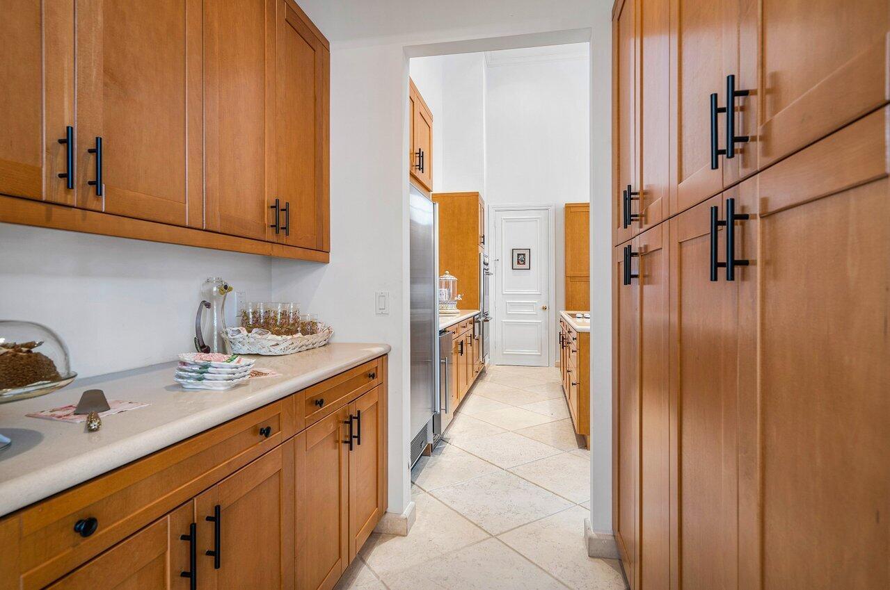 5816 Vintage Oaks Circle