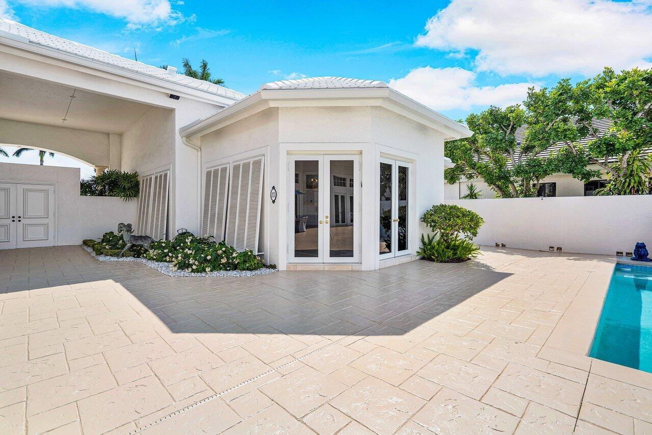 5816 Vintage Oaks Circle