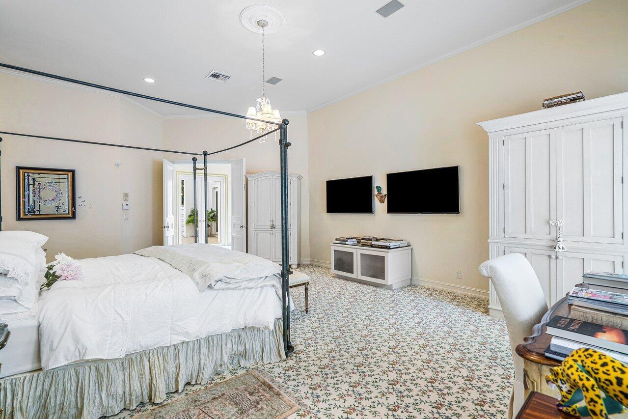 5816 Vintage Oaks Circle