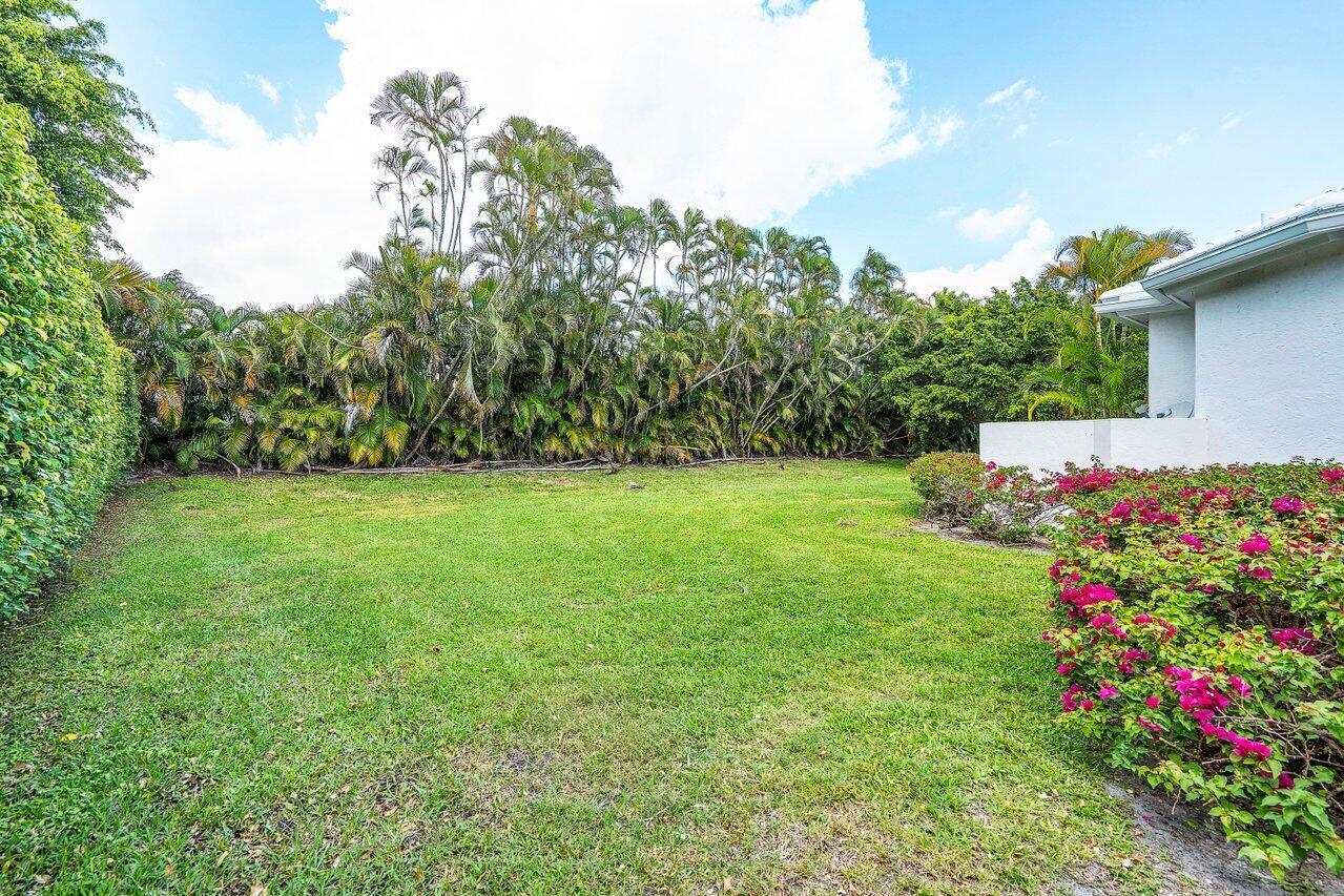 5816 Vintage Oaks Circle