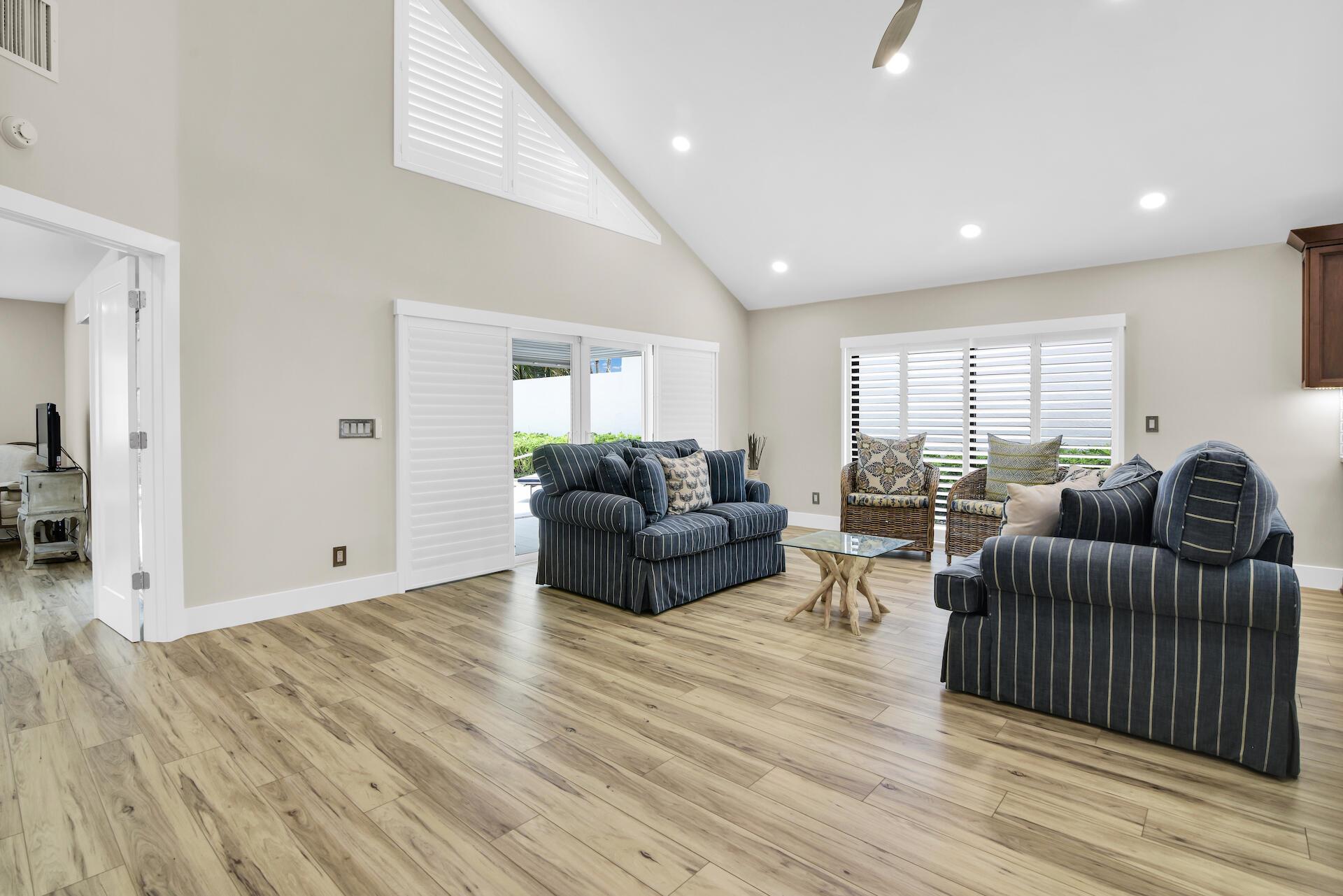 5124 Via De Amalfi Drive