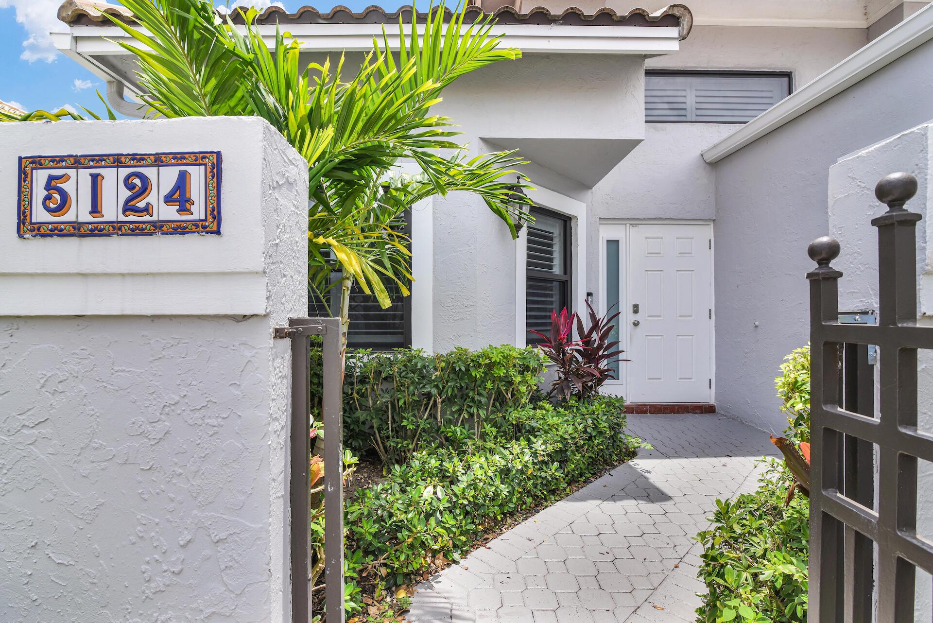 5124 Via De Amalfi Drive