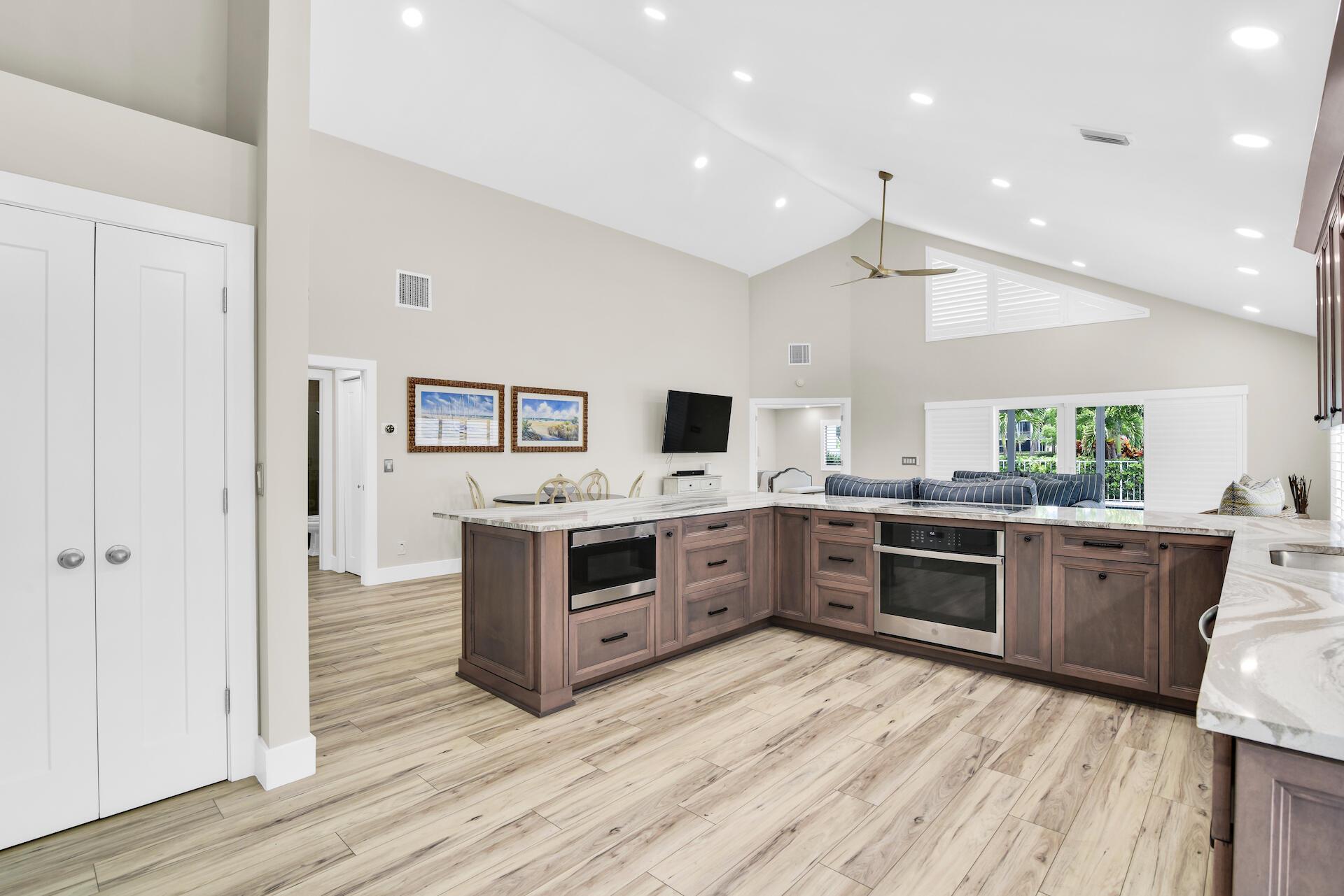 5124 Via De Amalfi Drive