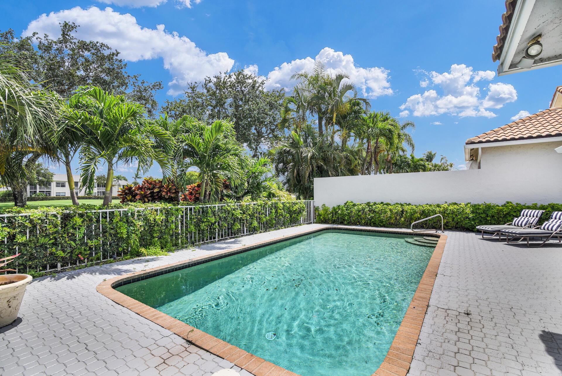 5124 Via De Amalfi Drive