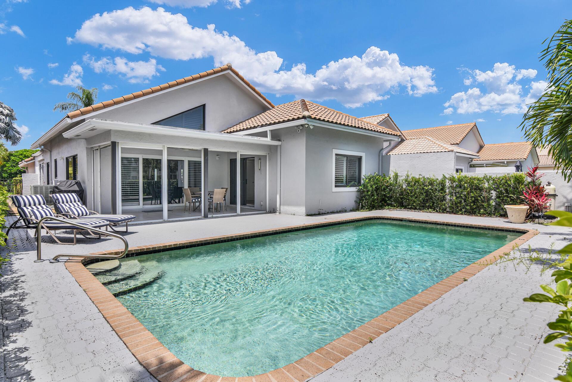 5124 Via De Amalfi Drive