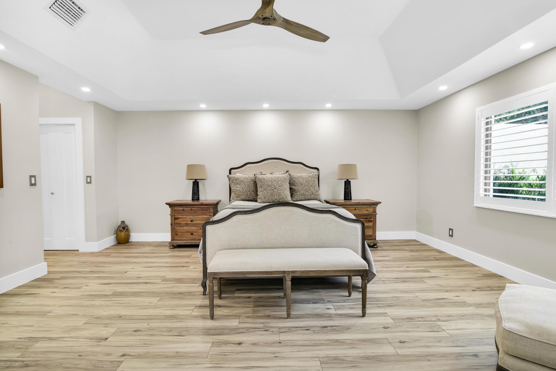 5124 Via De Amalfi Drive