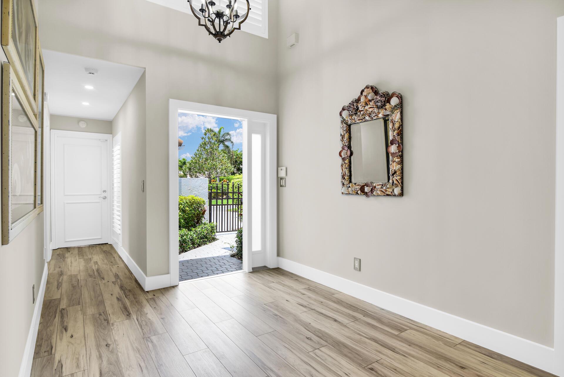 5124 Via De Amalfi Drive