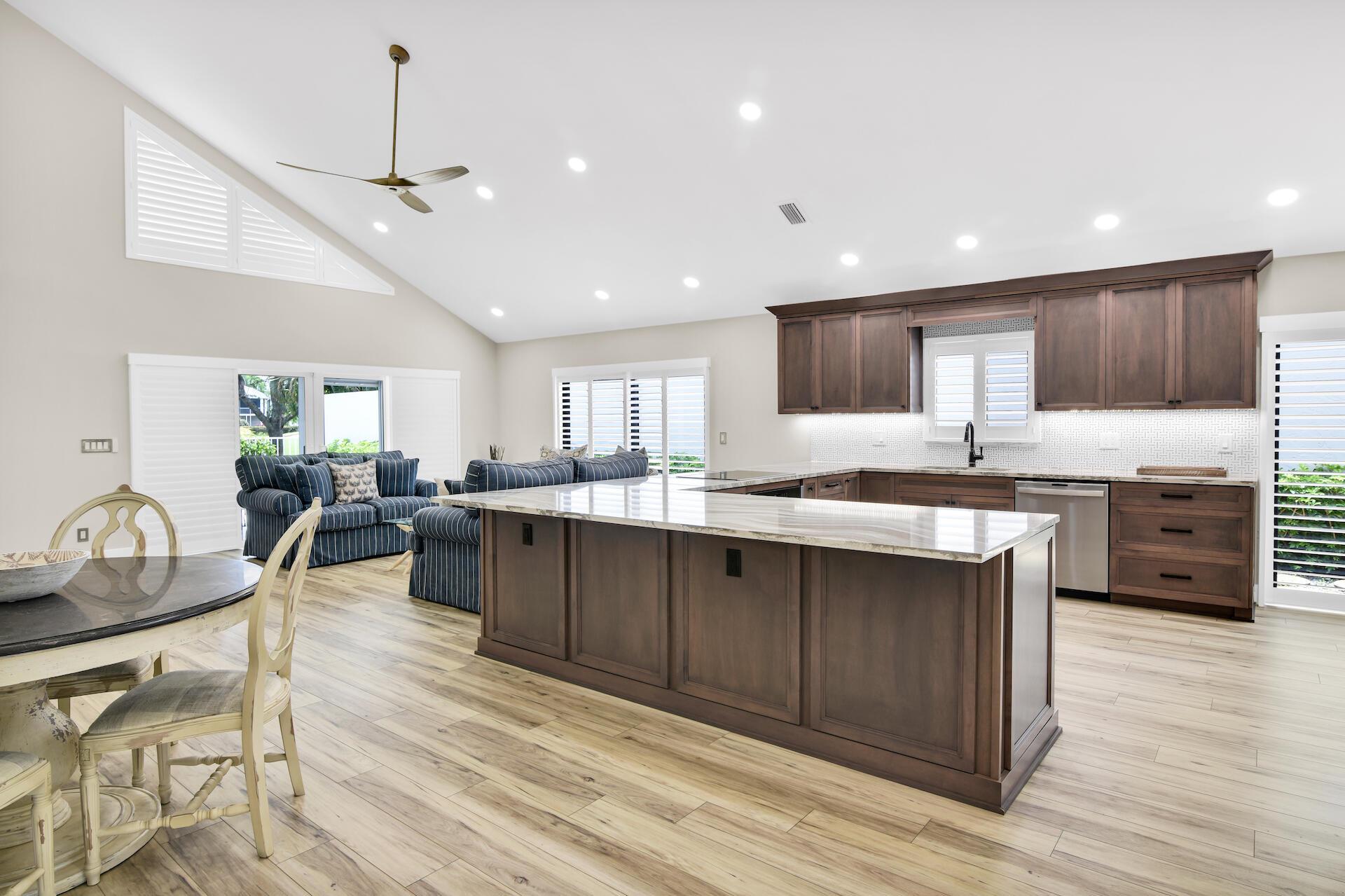 5124 Via De Amalfi Drive