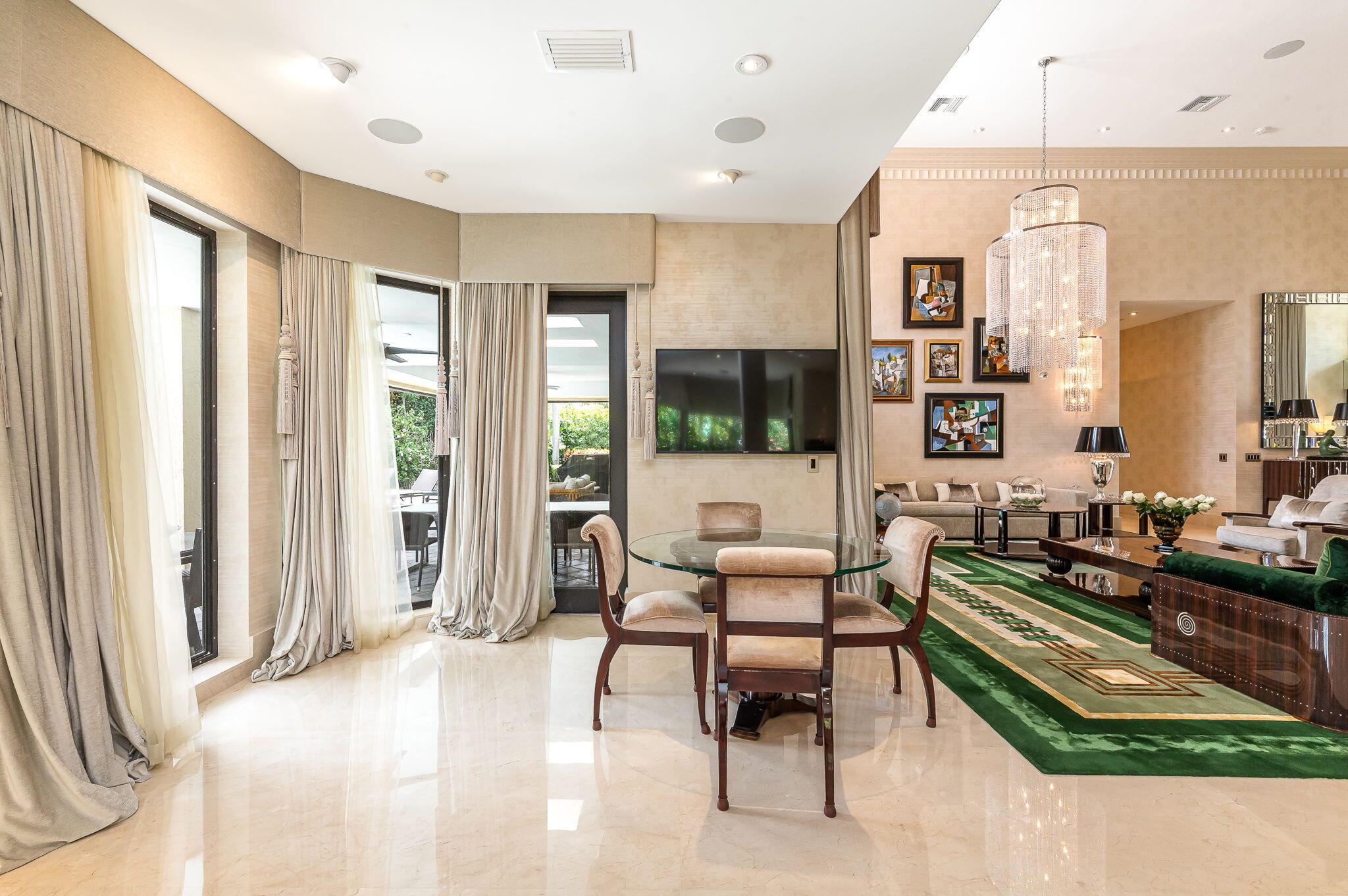 5221 Deauville Circle