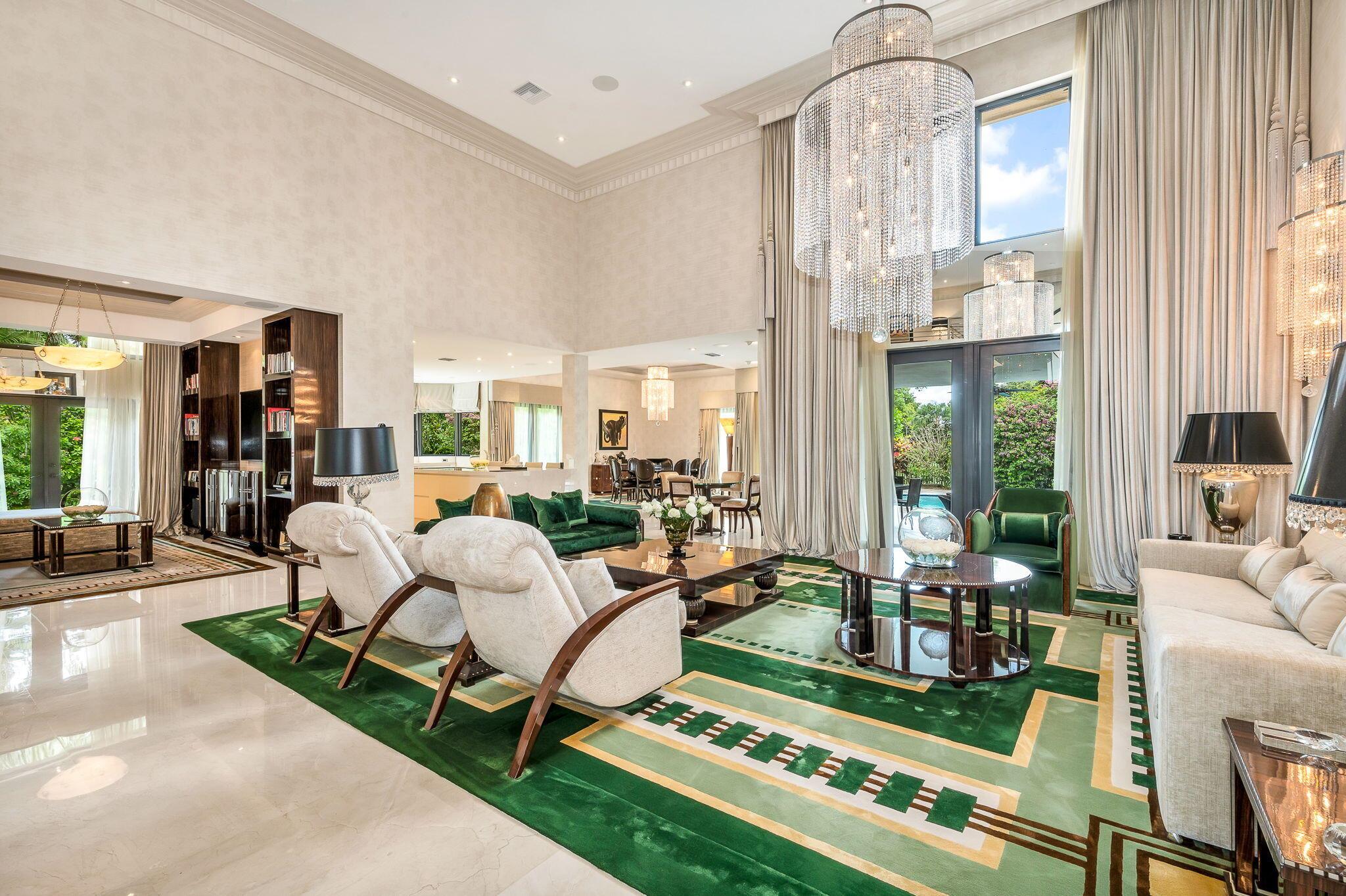 5221 Deauville Circle