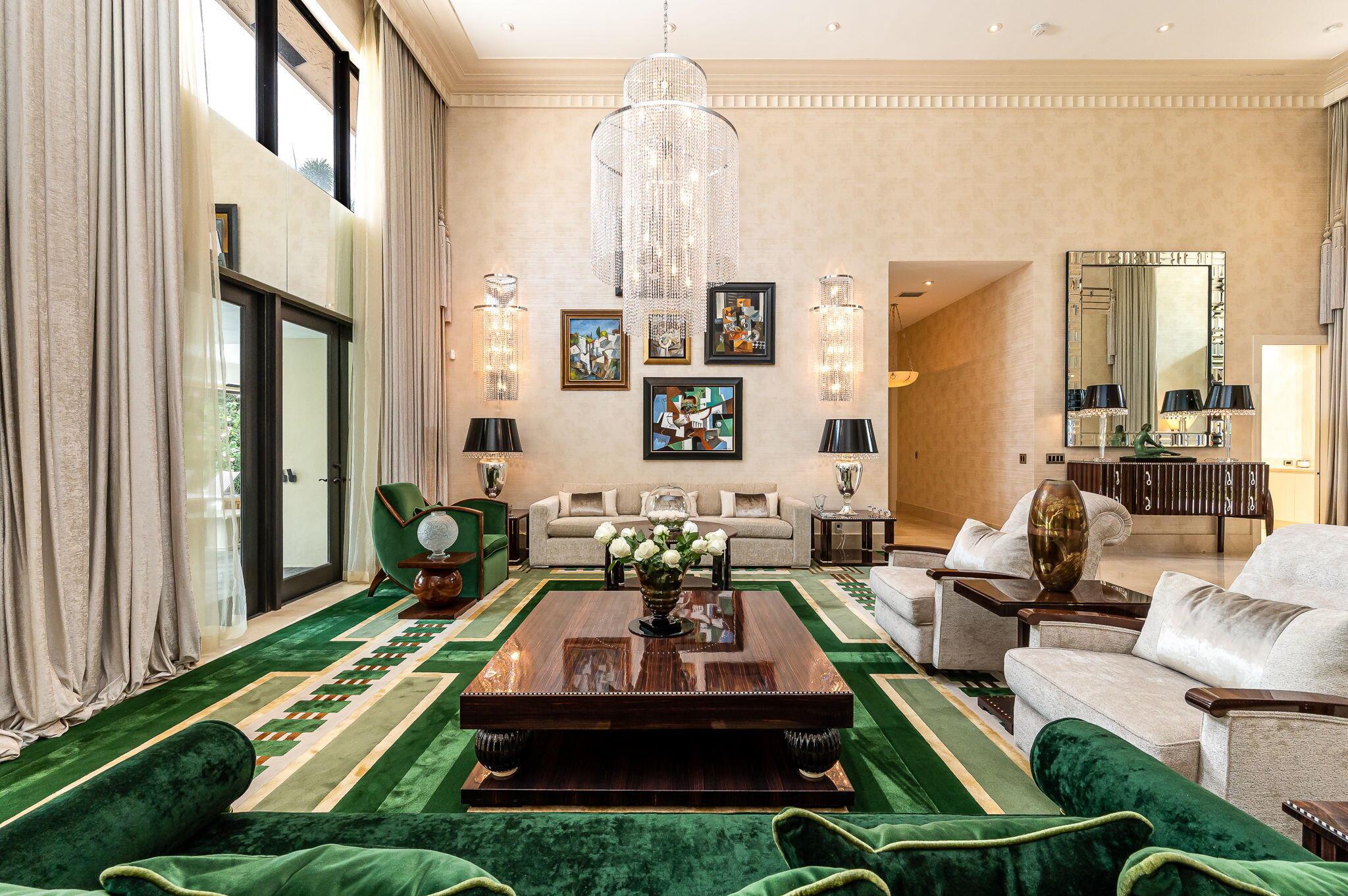 5221 Deauville Circle