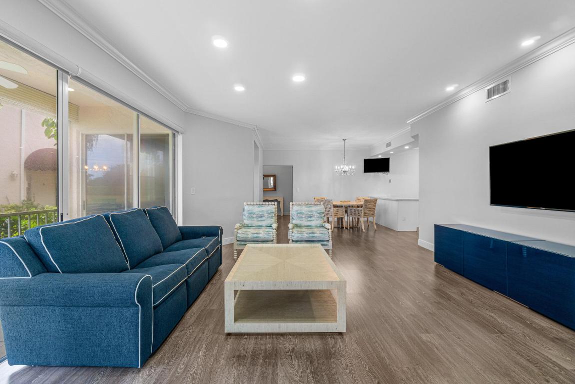 5112 Lake Catalina Drive C