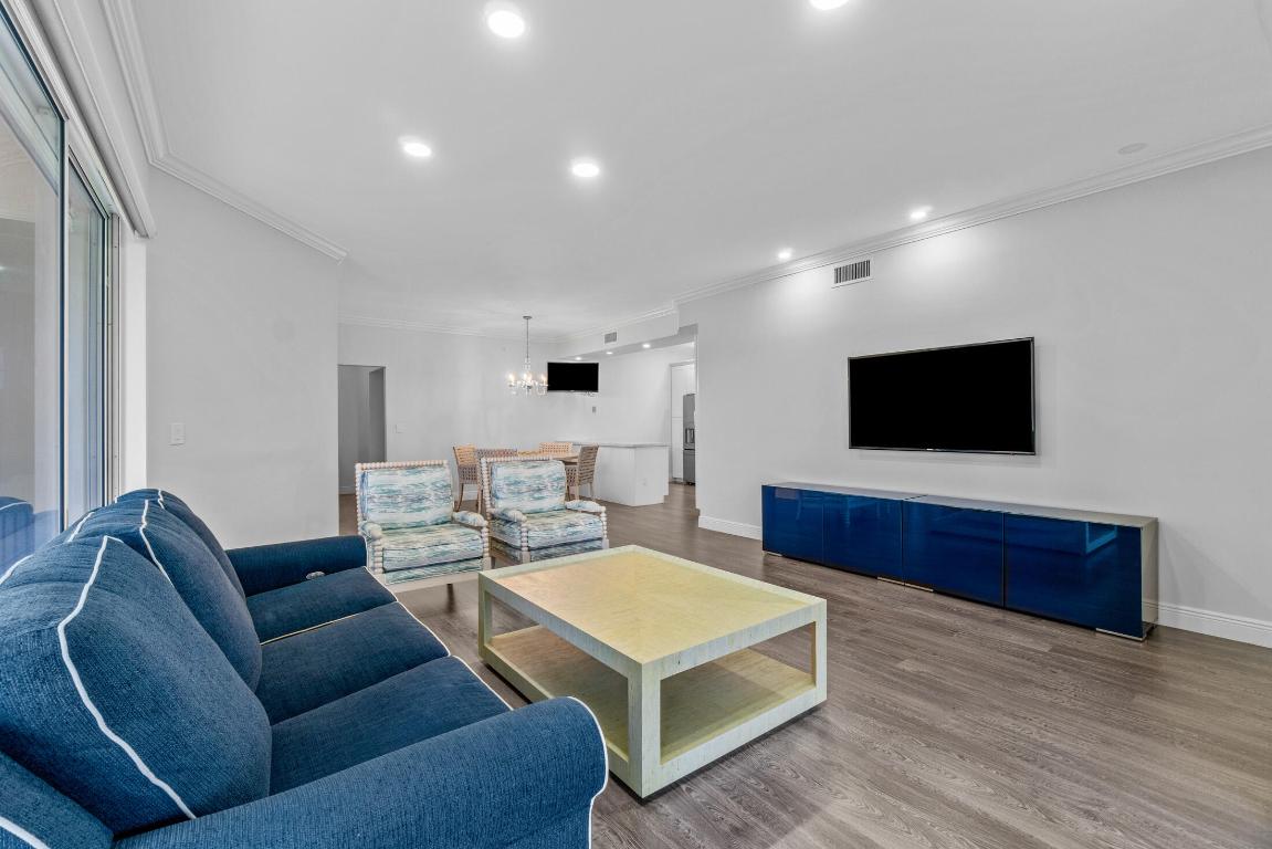 5112 Lake Catalina Drive C