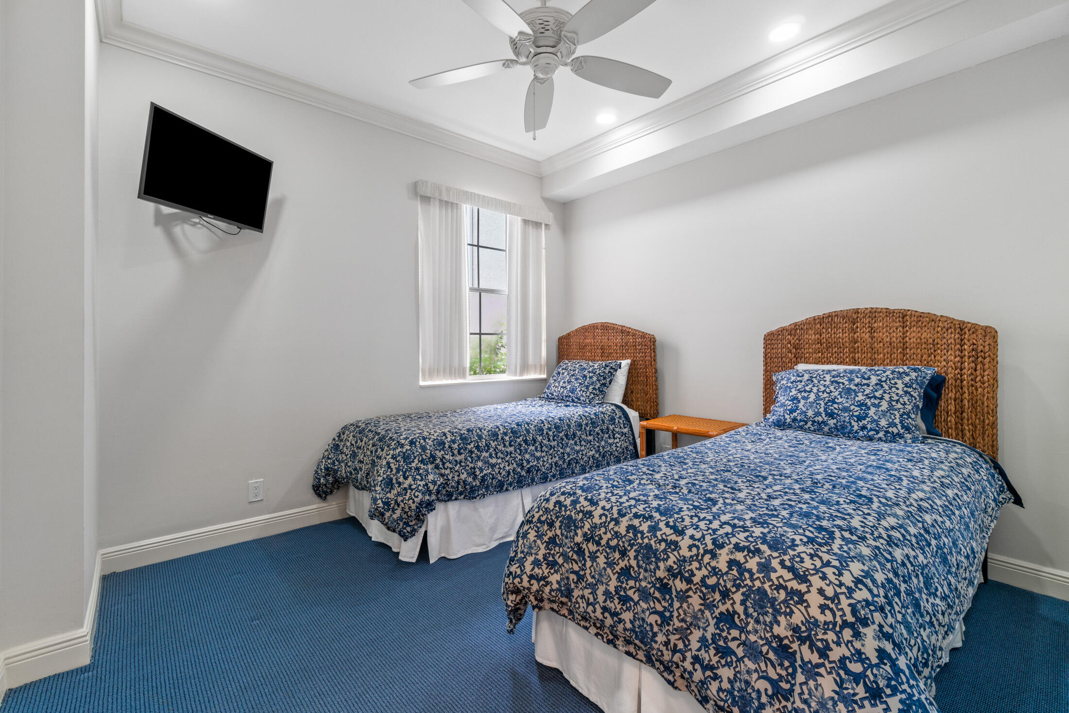 5112 Lake Catalina Drive C