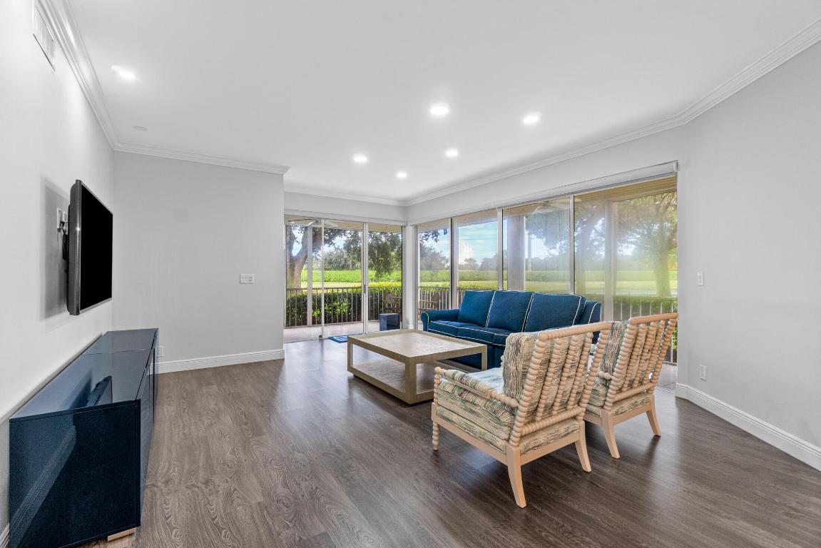 5112 Lake Catalina Drive C