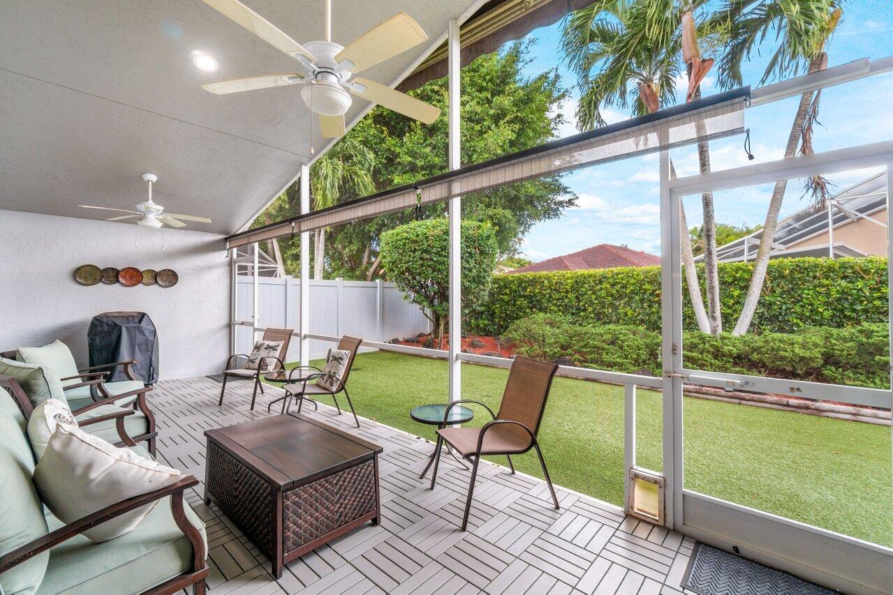 1644 Oak Berry Circle