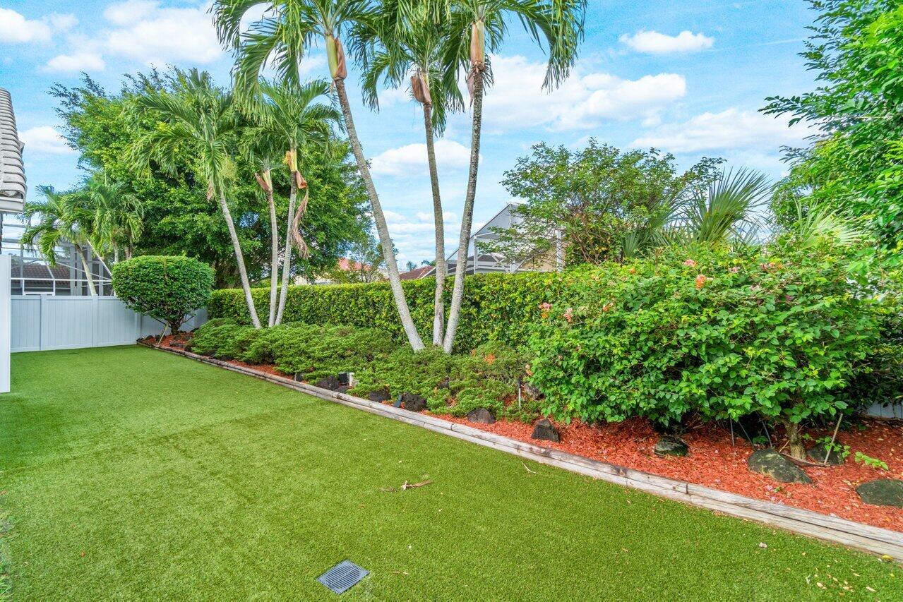 1644 Oak Berry Circle