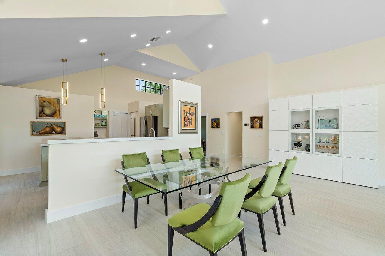 5212 Via De Amalfi Drive