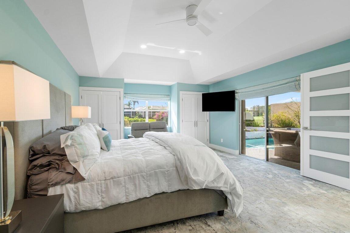 5212 Via De Amalfi Drive