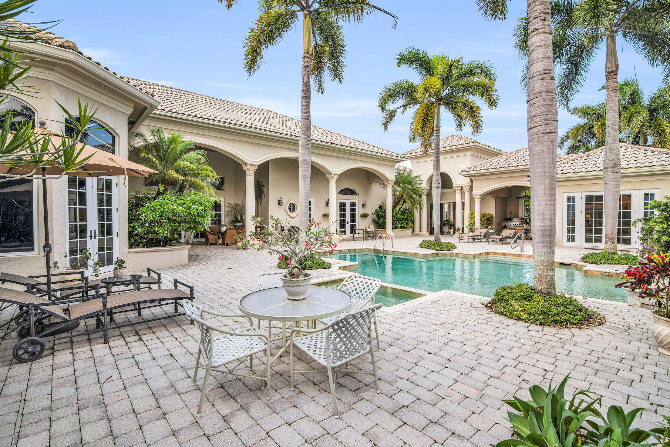 16355 Vintage Oaks Lane