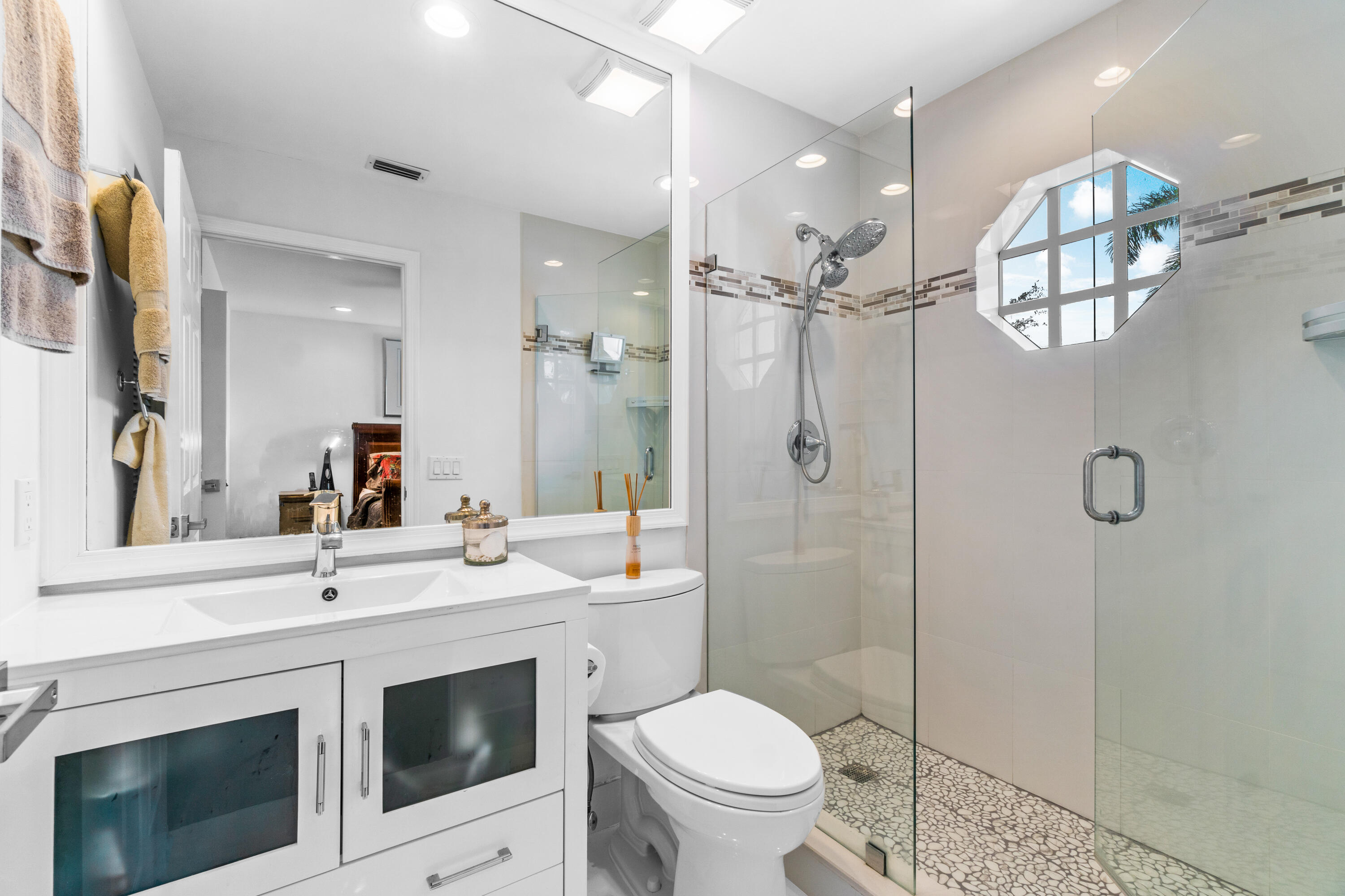 5241 Windsor Parke Drive