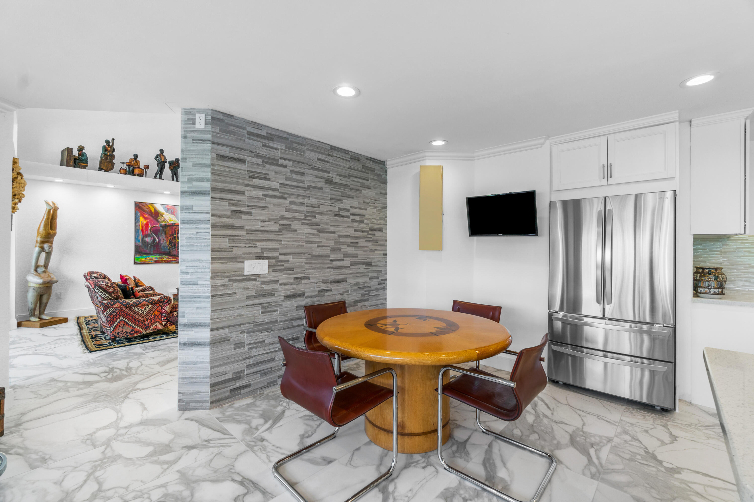 5241 Windsor Parke Drive