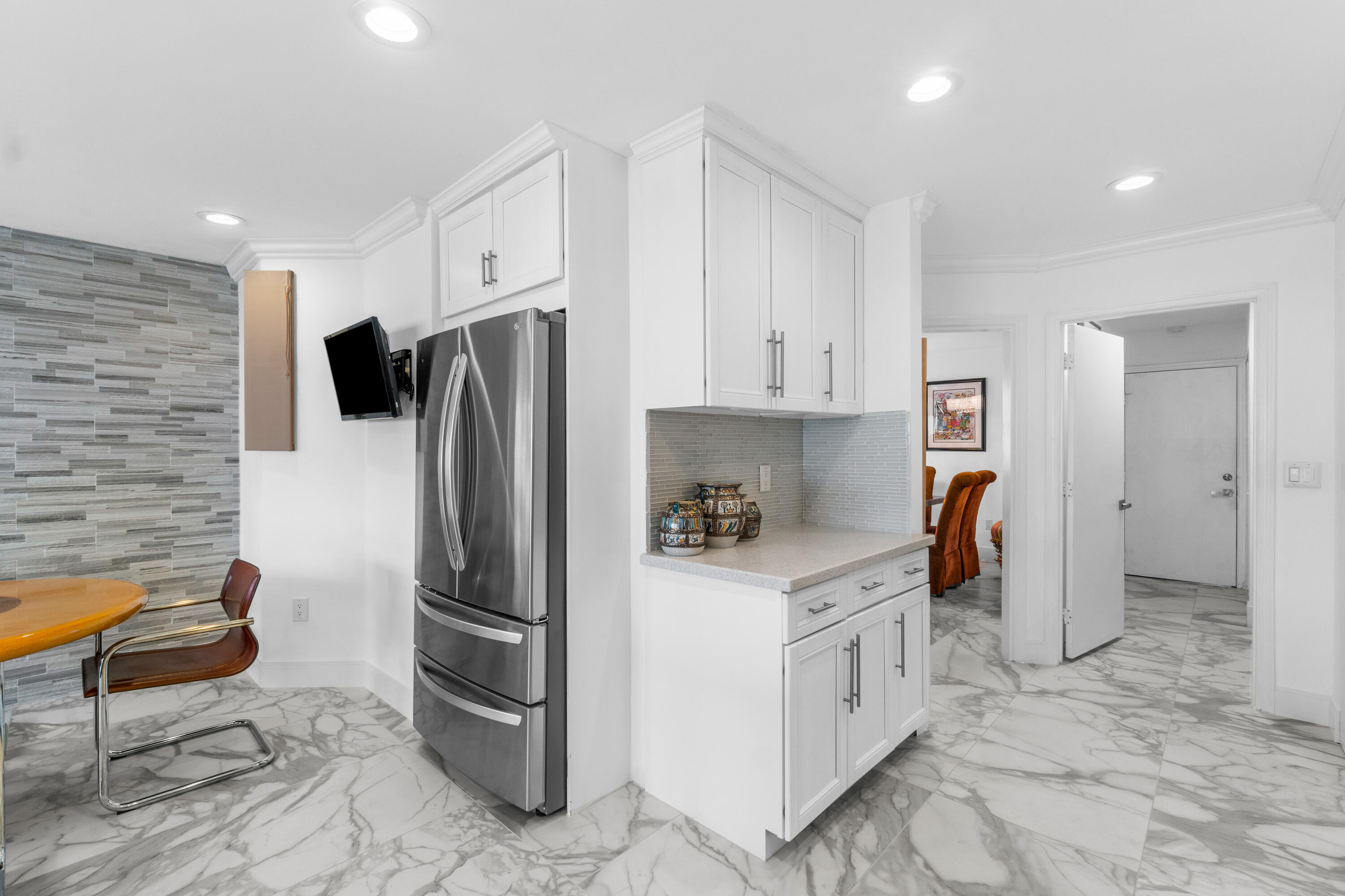 5241 Windsor Parke Drive