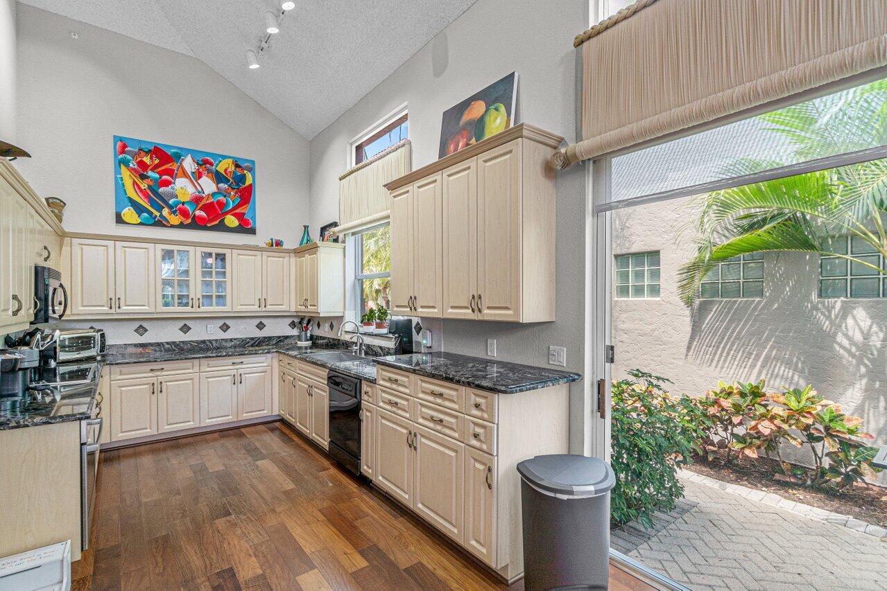 16810 Colchester Court