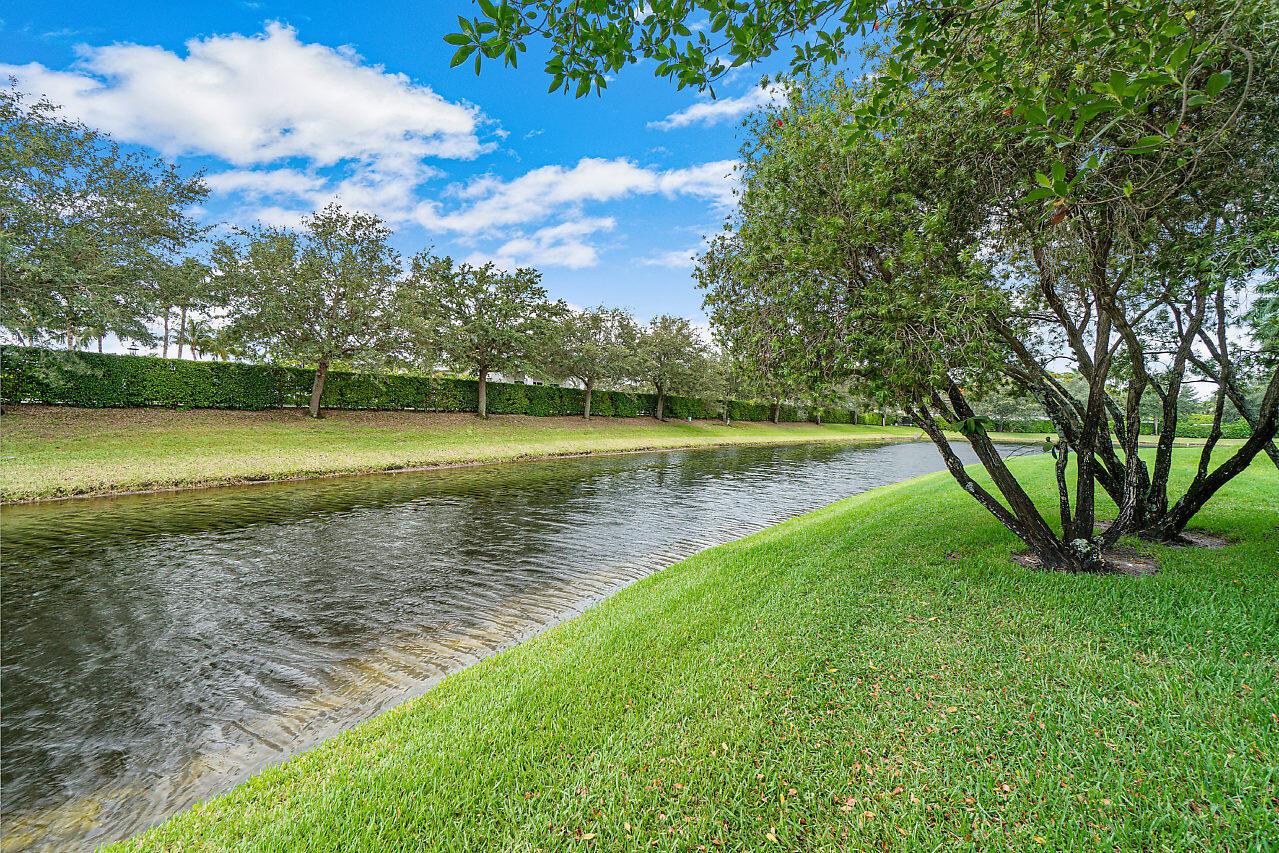 6333 Graycliff Drive B