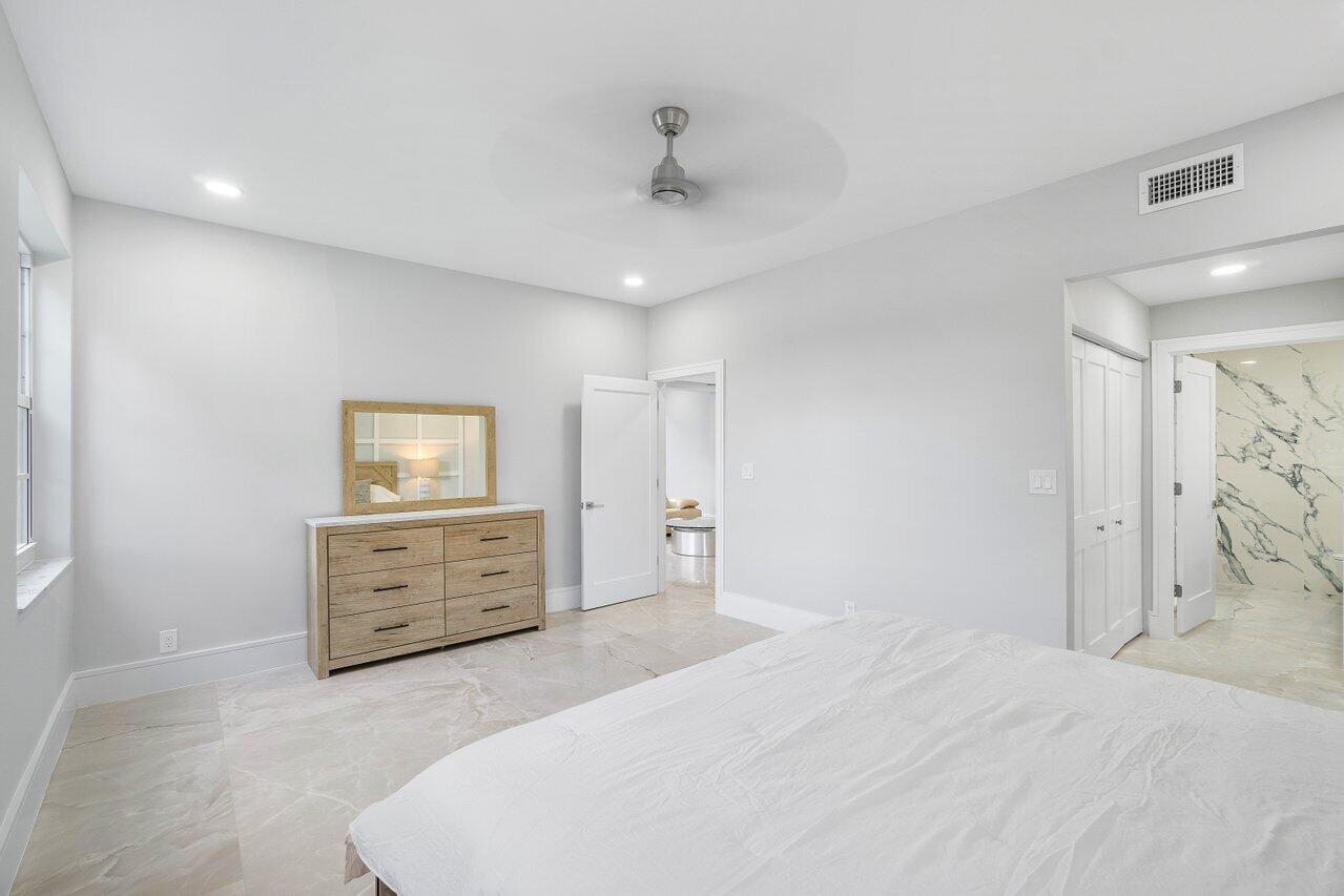 5214 Lake Catalina Drive N C