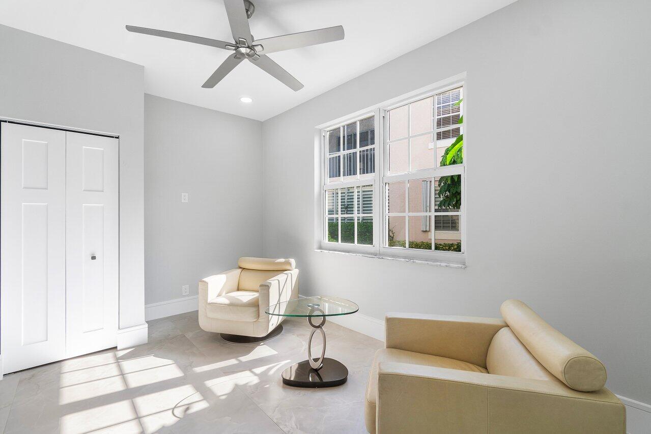 5214 Lake Catalina Drive N C